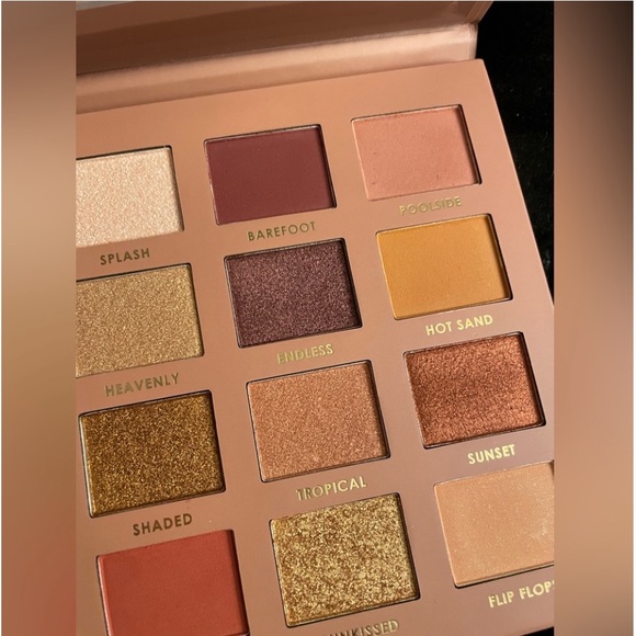Ciaté London Brazilian Glow Eyeshadow Palette 24-Pan - Picture 12 of 16